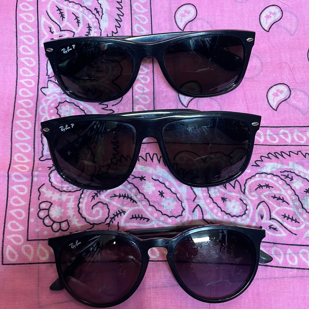 3 pairs of Ray Bans